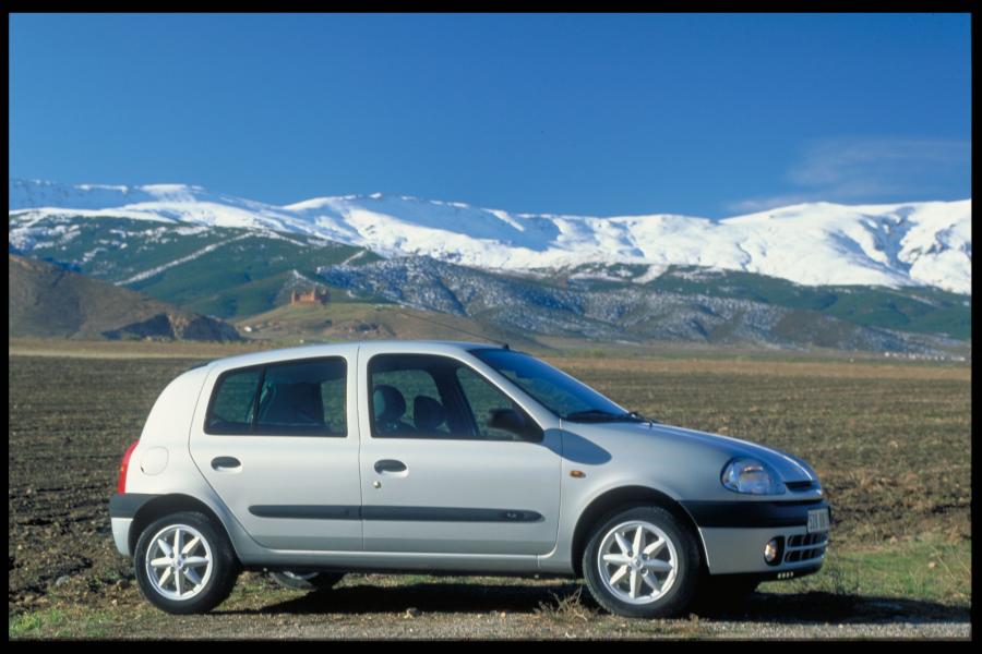  Renault Clio 1998 года  (фото 101 из 106)